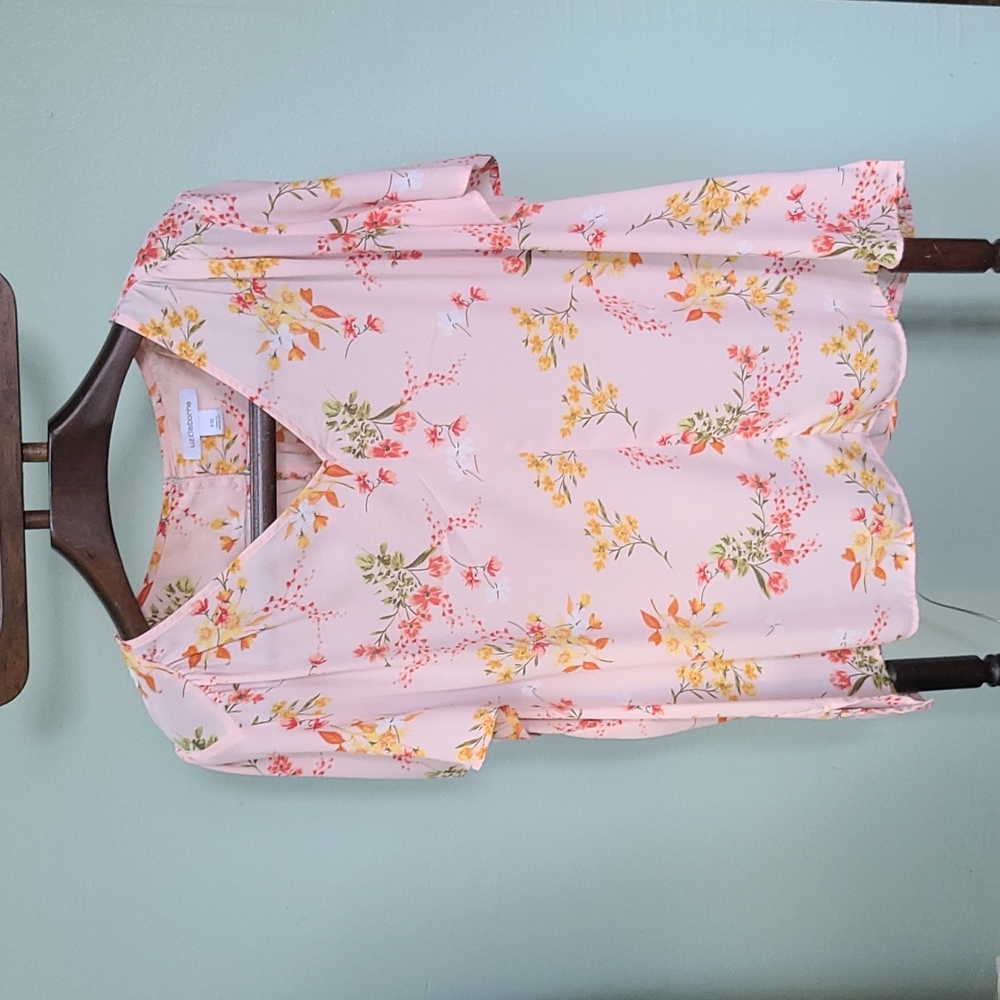 Liz Claiborne XXL soft pink,flowy short sleeve blouse